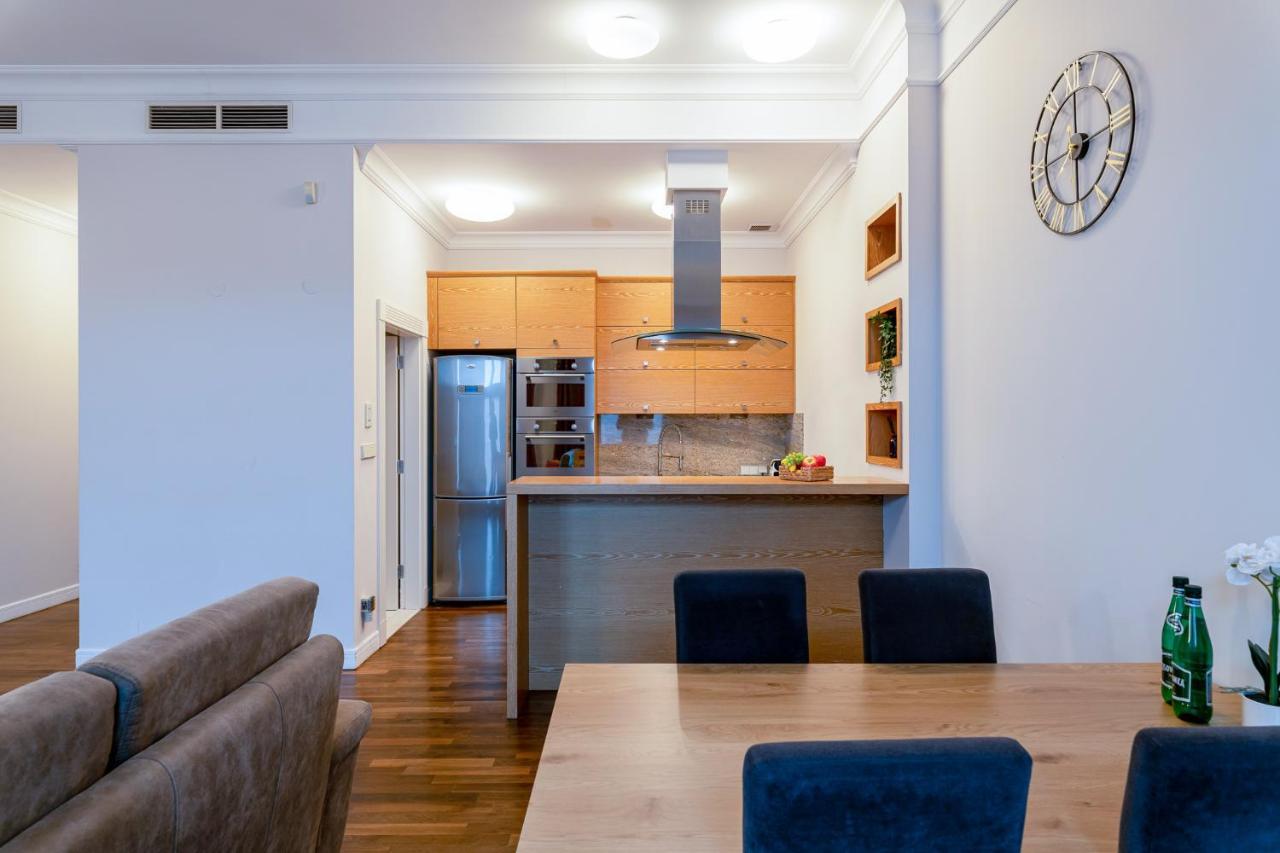 As Rynek 50 R504 Apartmán *
